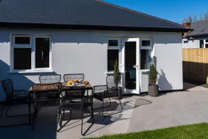 Woodstock - 3 Bed Luxury Bungalow with Full SKY TV - Image 2