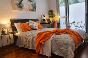 Clio House Stylish 2BR Boutique Walk to Beach - Image 4