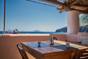 Casa Lemon - on the Scalo Galera port in Malfa - Image 2