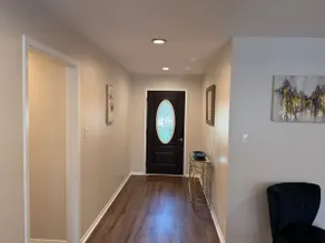 House in crown colony - Image 5