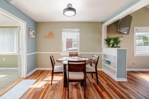 Family Beach House · Sleeps 6 · 2 Blks · 6 Parking - Image 5