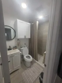 Private Studio Suite Separate Entrance & Full Bath - Image 2