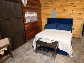 Lazy River Bunk House - Image 5