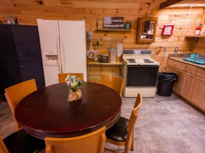 Lazy River Bunk House - Image 3