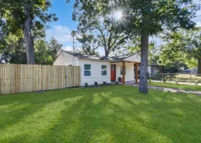 Cozy 2BR Family Retreat w/ Pool + Deck | Sleeps 9 - Image 3