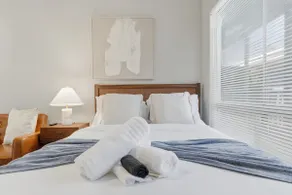 Cozy Stay Near UT Austin | Prime Central Location - Image 4