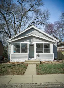 Perfect Peoria Heights Stay - Cozy 2BR Near it all - Image 2