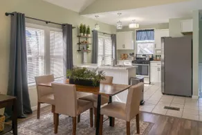 Perfect Peoria Heights Stay - Cozy 2BR Near it all - Image 4