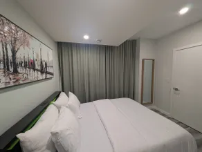 Serene and Spacious Suite - Perfect for Relaxation - Image 2