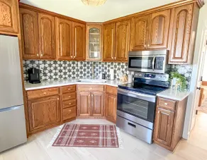 Peaceful & Centrally Located Home - Image 4