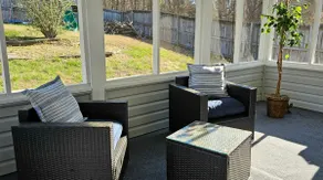 Fenced Home w/King beds for HPU • Furniture Market - Image 5