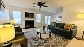 Fenced Home w/King beds for HPU • Furniture Market - Image 3