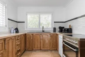 Sanctuary Spaces - Sunset Bungalow 5 - Image 2