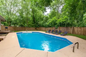 Pool Fenced Yard & Patio Ventura Vista Retreat - Image 4