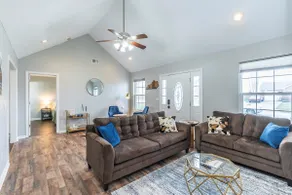 Bourbon Trail*Hot Tub*Dog friendly*3BR*4 beds - Image 2