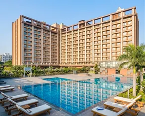 𝟗𝟕𝟐𝟒𝟏𝟎𝟗𝟗𝟕𝟕 Surat Airport stay 24/7 - Image 2