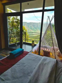 2BHK Valley View | Kasauli• lift•Café•Parking•pet - Image 3