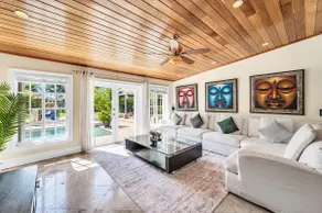 Spacious Tropical Pool Home Miami 4 beds 3 baths Sleeps 13 - Image 4