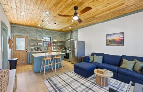 NEW! Cedar & Sky, RRG, hot tub, fire pit, private - Image 3