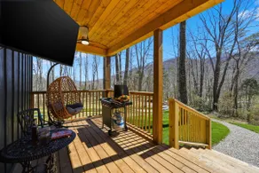 NEW! Cedar & Sky, RRG, hot tub, fire pit, private - Image 4