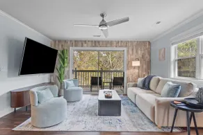 Luxury St James Condo | Spa Shower, Jacuzzi Tub - Image 2