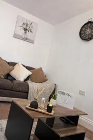 Fully Equipped Homely Heaven - Image 5