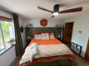 Retro Retreat - Image 3