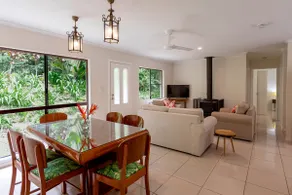 Honeybee House Cottage in the Rainforest - Image 2