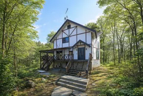 [Maximum 10 people] Riverside BBQ and Wood-Burning Stove | Private Villa Limited to One Group per Day | Multi-Night Discount Available - Image 2
