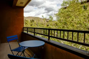 Garden Center Way Retreat | 2BR Near Downtown - Image 4