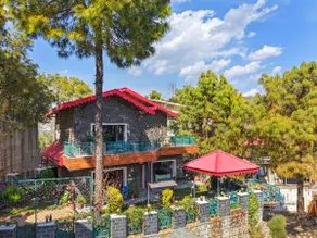Pet-friendly Villa W/ Views & Terrace Sit-Out - Image 5
