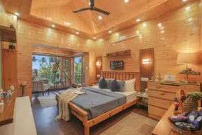 Pet-friendly Villa W/ Views & Terrace Sit-Out - Image 2