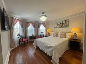 Elegant Victorian DC Home walk>Metro/CUA/Basilica - Image 4