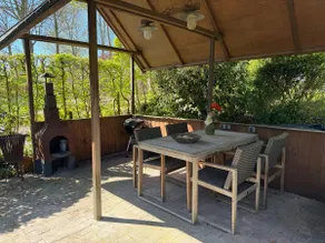 Beautiful holiday home with large enclosed garden - Image 2