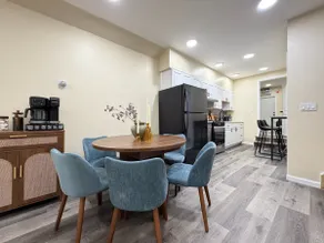 NEW 3BR/2BA Duplex | Private Patio | NYC & MetLife - Image 2