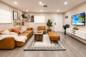 Stylish 2BR Escape Near Beach & Attractions - Image 3