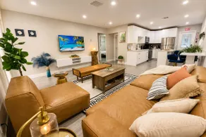 Stylish 2BR Escape Near Beach & Attractions - Image 2