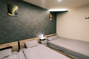 [Laralica] Newly Built | Accommodates Up to 9 People | 3 Double Beds | 2 Twin Beds | A High-Quality Stay for a Relaxing Family Getaway - Image 5
