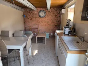 Small house with character. - Image 3