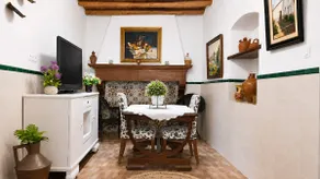 Grandma's House – Rural Charm for Groups - Image 4