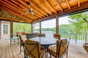 Luxe lakefront home, dock, kayak, home gym - Image 2