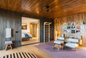 Window Rock | Jackson Point · Modern Bluff Retreat - Image 5