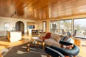 Window Rock | Jackson Point · Modern Bluff Retreat - Image 3