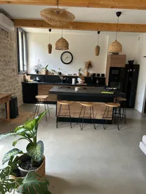 Small house in an old farmhouse - Image 2