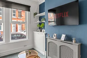 Winsick Residences Fallowfield Up To 11 Guests - Image 3