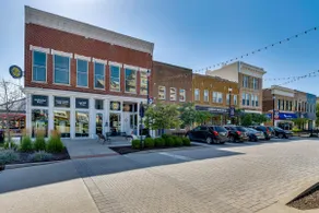 Historic Lebanon Gem: Central Walkable Location! - Image 5