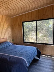 Cabin with private tinaja (traditional wooden soaking tub) in Huelquén - Image 4