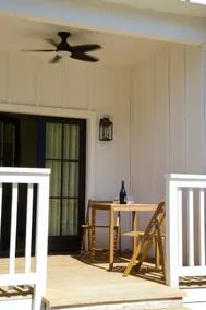 Modern Home · Main St Murphys · Walk to wineries - Image 5