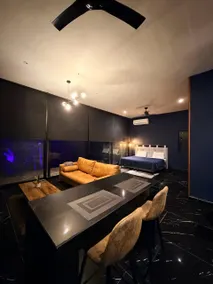 Deluxe loft with direct access to the lagoon - Image 5