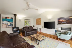 Beach House Silverleaves - Image 3
